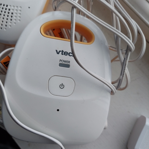 NWT (and 1 opened) Vtech Digital Audio Baby Monitors - Picture 9 of 11